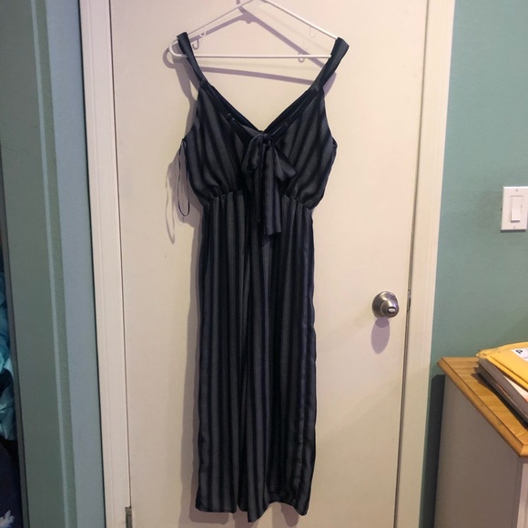 navy and white striped jumpsuit - Picture 3 of 5